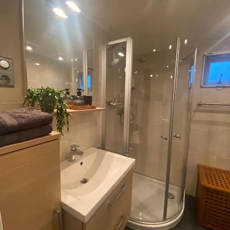 Sfeervol Boschalet 5 Persoons Met Sauna פורטהאוזן