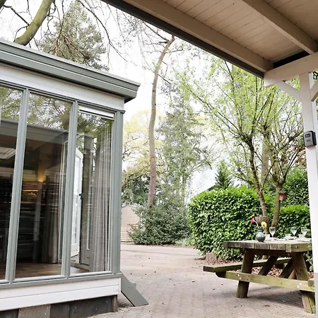 Alpstuga Sfeervol Boschalet 5 Persoons Met Sauna